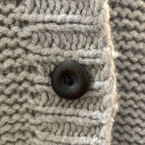 Abercrombie & Fitch vest - Picture 3 of 6